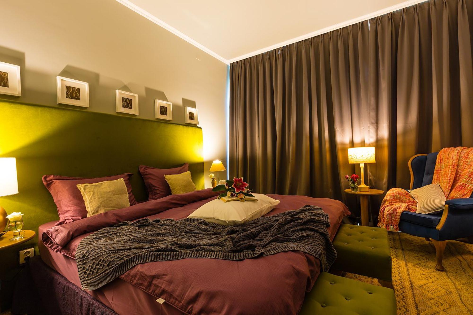 Country Spa Retreat Snagov Eksteriør billede A bedroom